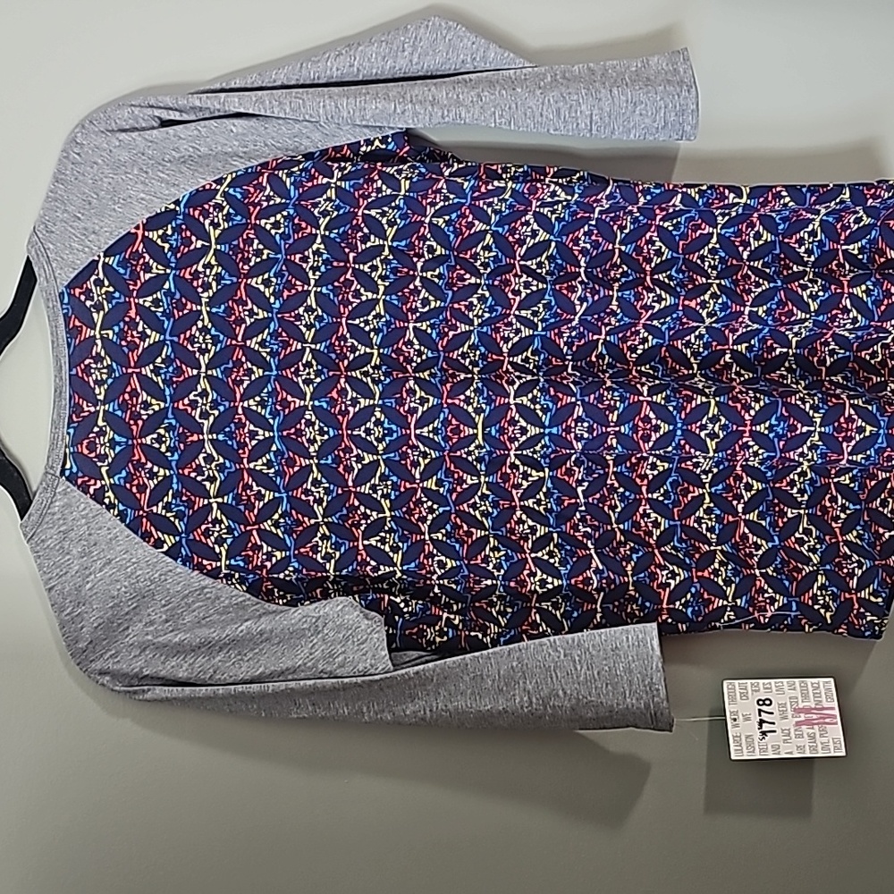 LulaRoe - Randy style, size M Top - Picture 5 of 5